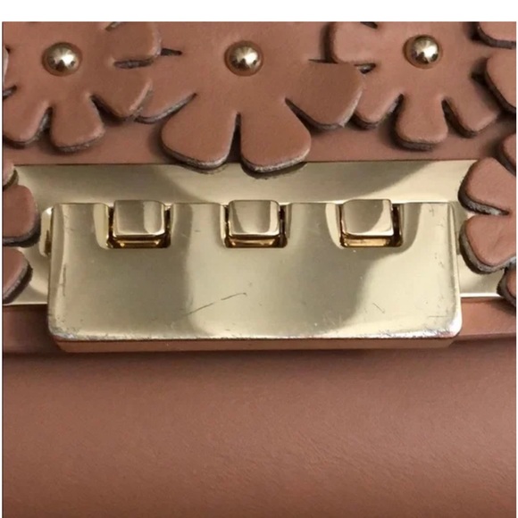 Zac Zac Posen Eartha Iconic Small Chain Flower Applique Camel Leather Cross Body - Picture 7 of 13